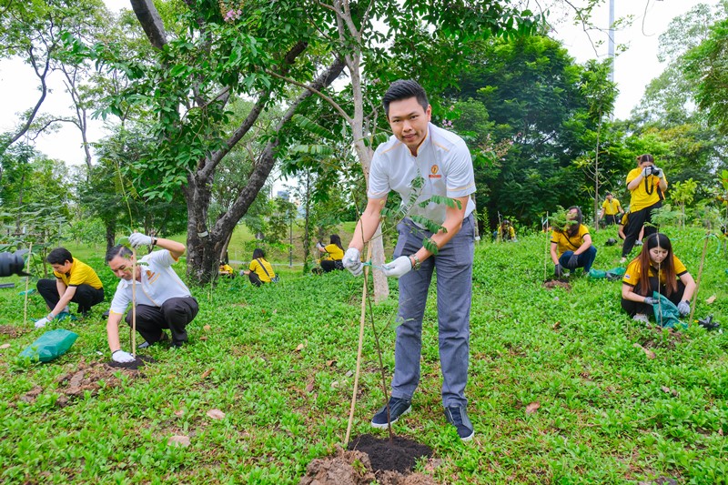 MR. D.I.Y. celebrates 8 years and 800 stores in Thailand, by collaborating with the Bangkok Metropolitan Administration (BMA) to create a sustainable environment